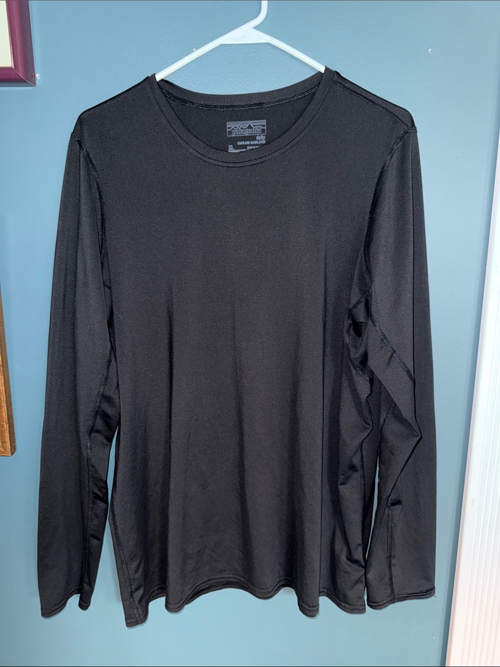 Patagonia Black Long Sleeve Crewneck Performance Shirt